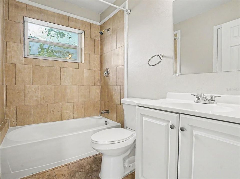For Sale: $254,900 (4 beds, 2 baths, 1168 Square Feet)