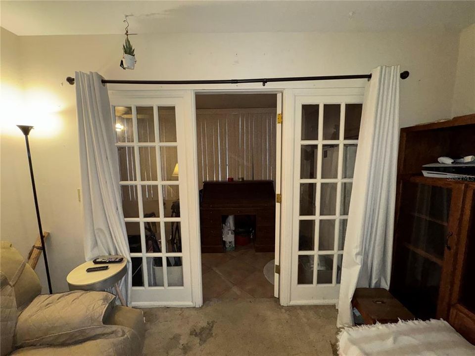 Activo con contrato: $120,000 (2 camas, 2 baños, 956 Pies cuadrados)