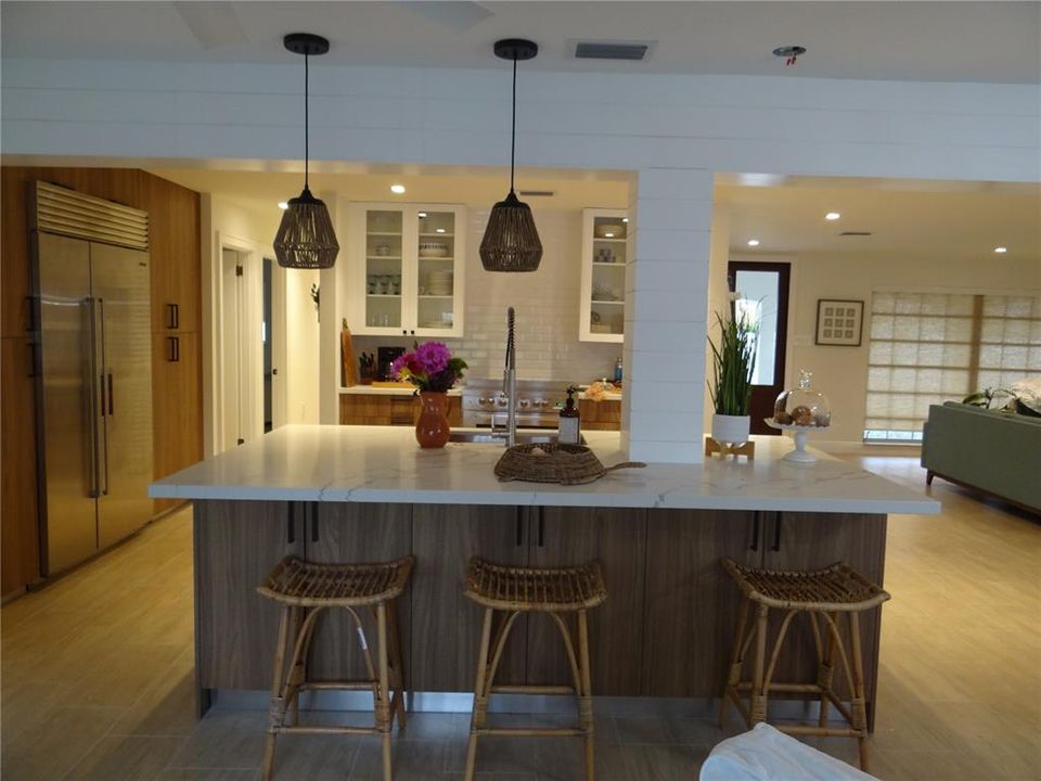 For Rent: $5,000 (3 beds, 2 baths, 2213 Square Feet)