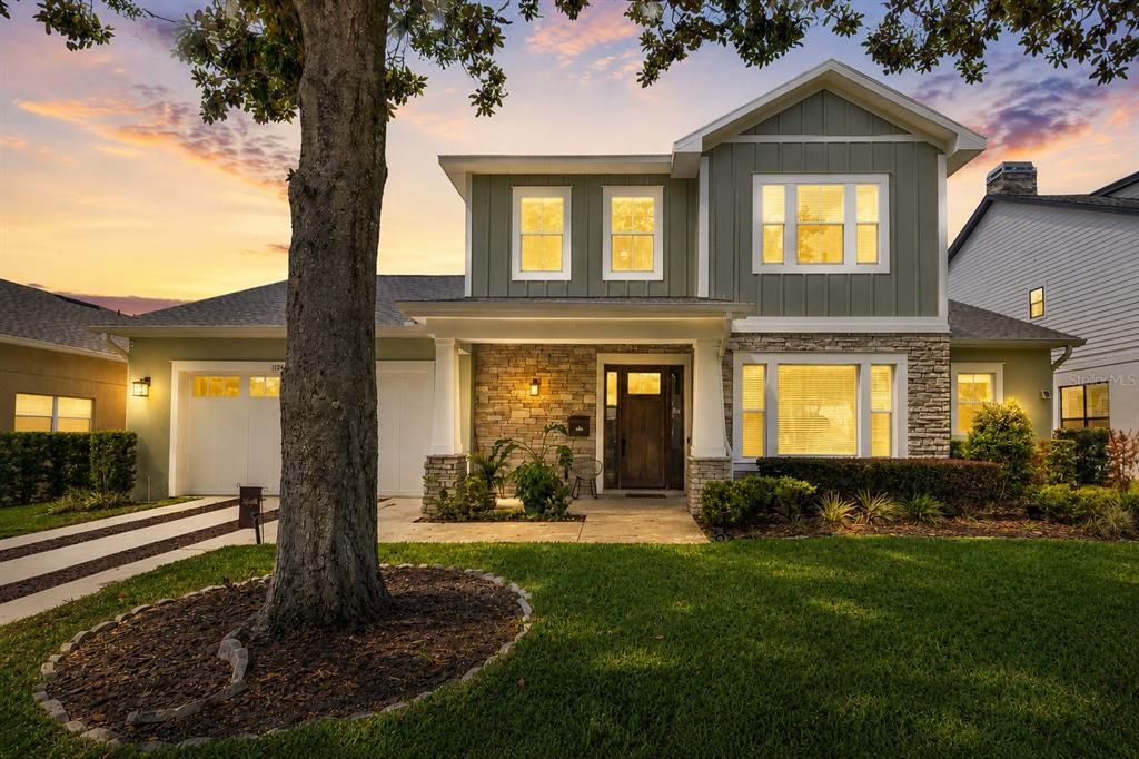 For Sale: $1,100,000 (4 beds, 3 baths, 3046 Square Feet)