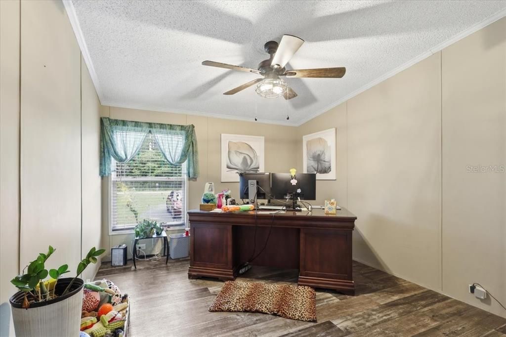 For Sale: $289,000 (4 beds, 2 baths, 1622 Square Feet)