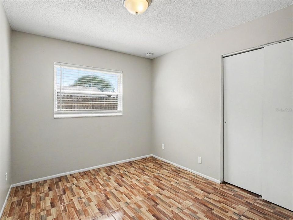 Activo con contrato: $349,900 (3 camas, 2 baños, 1338 Pies cuadrados)