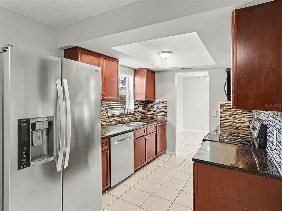Activo con contrato: $349,900 (3 camas, 2 baños, 1338 Pies cuadrados)