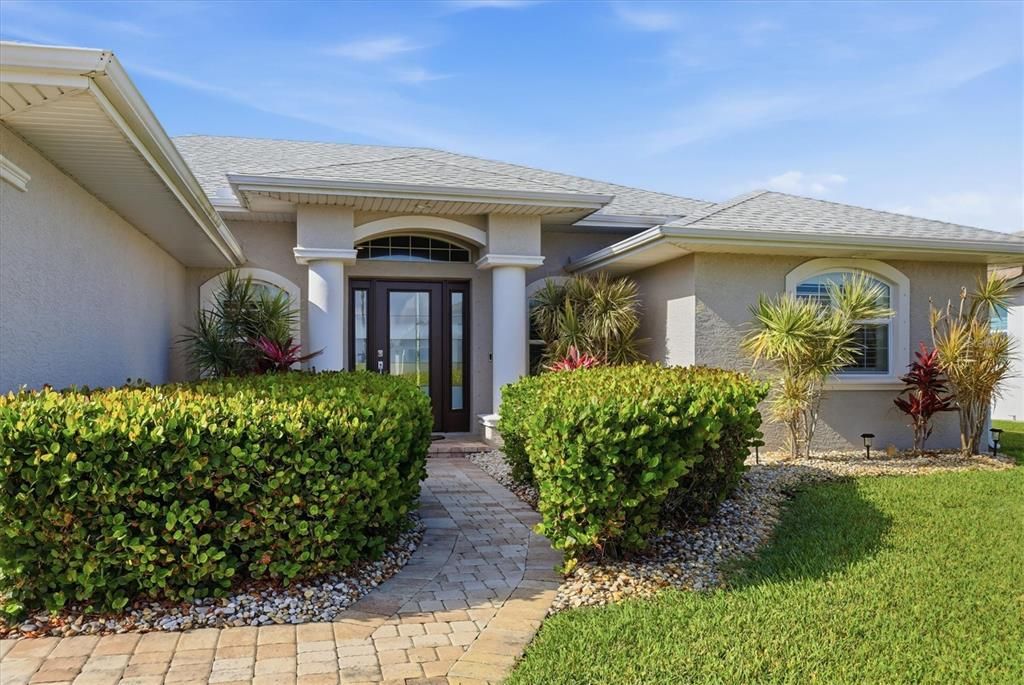 For Sale: $575,000 (3 beds, 2 baths, 1610 Square Feet)
