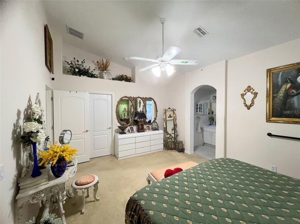 En Venta: $387,000 (3 camas, 2 baños, 1683 Pies cuadrados)