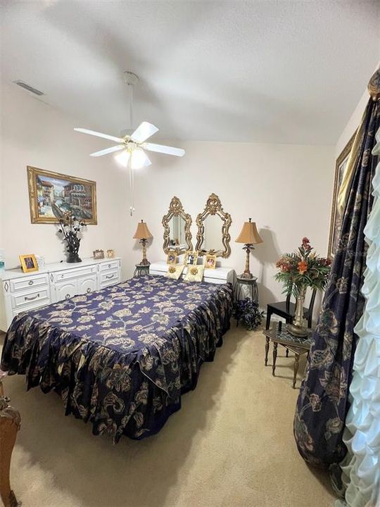En Venta: $387,000 (3 camas, 2 baños, 1683 Pies cuadrados)
