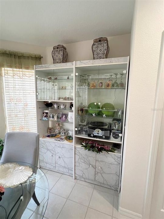 En Venta: $387,000 (3 camas, 2 baños, 1683 Pies cuadrados)