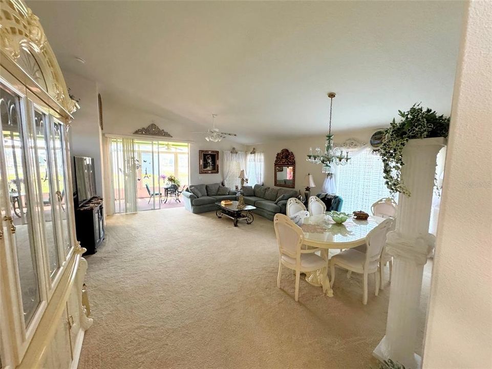 En Venta: $387,000 (3 camas, 2 baños, 1683 Pies cuadrados)