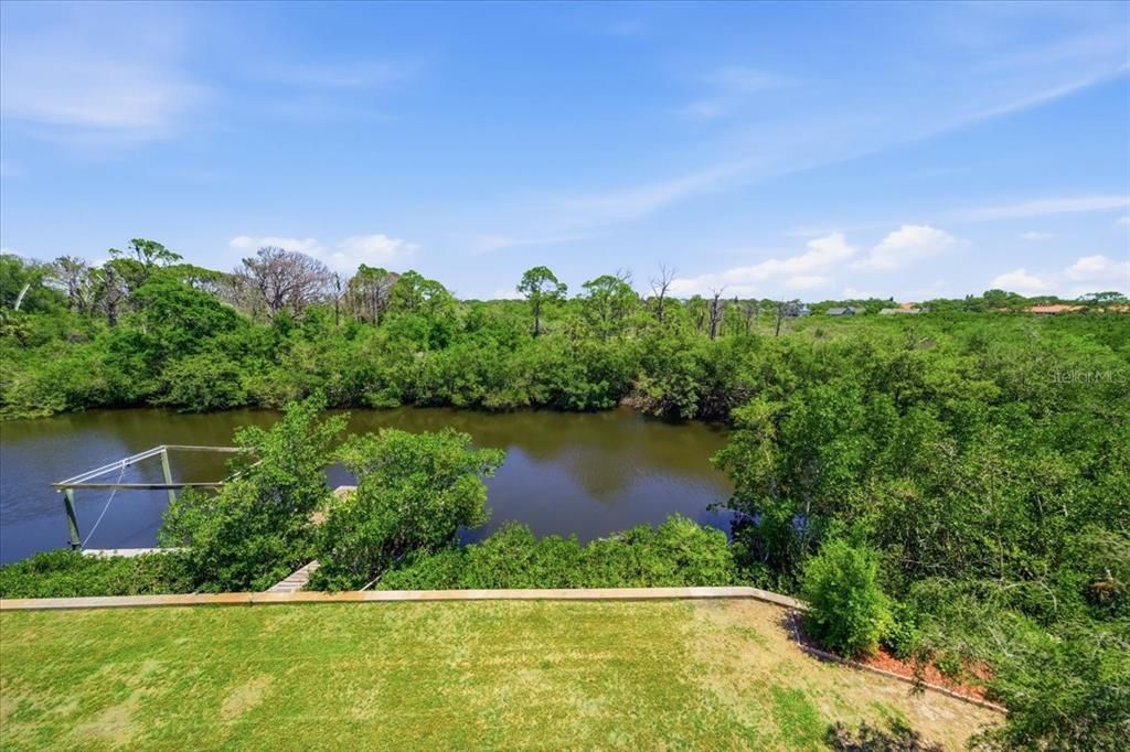 For Sale: $1,050,000 (3 beds, 2 baths, 3164 Square Feet)