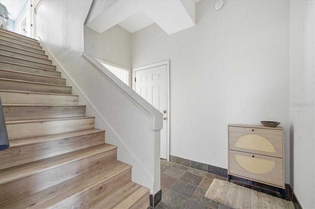 For Sale: $1,050,000 (3 beds, 2 baths, 3164 Square Feet)