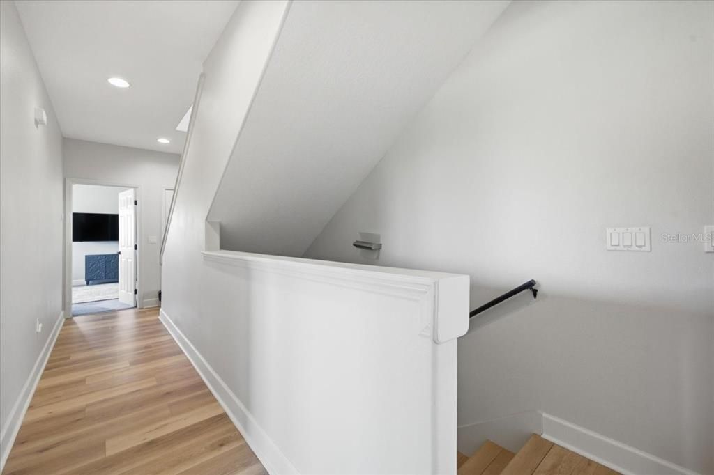 For Sale: $1,050,000 (3 beds, 2 baths, 3164 Square Feet)