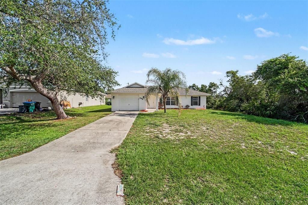 For Sale: $285,500 (3 beds, 2 baths, 1191 Square Feet)