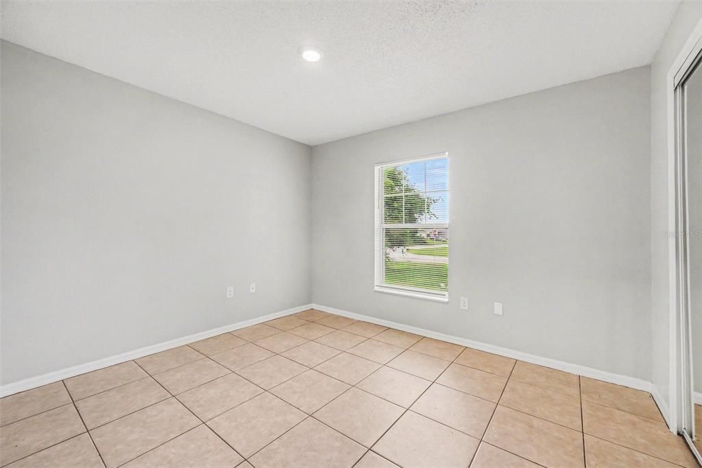 For Sale: $285,500 (3 beds, 2 baths, 1191 Square Feet)