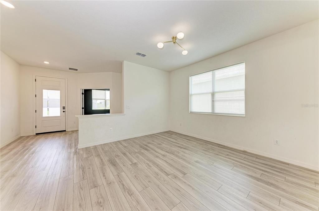 For Rent: $3,500 (4 beds, 2 baths, 3022 Square Feet)