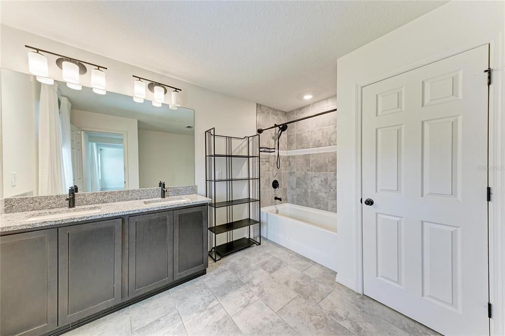 For Rent: $3,500 (4 beds, 2 baths, 3022 Square Feet)