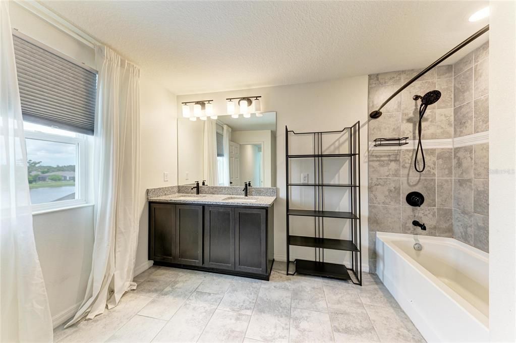 For Rent: $3,500 (4 beds, 2 baths, 3022 Square Feet)