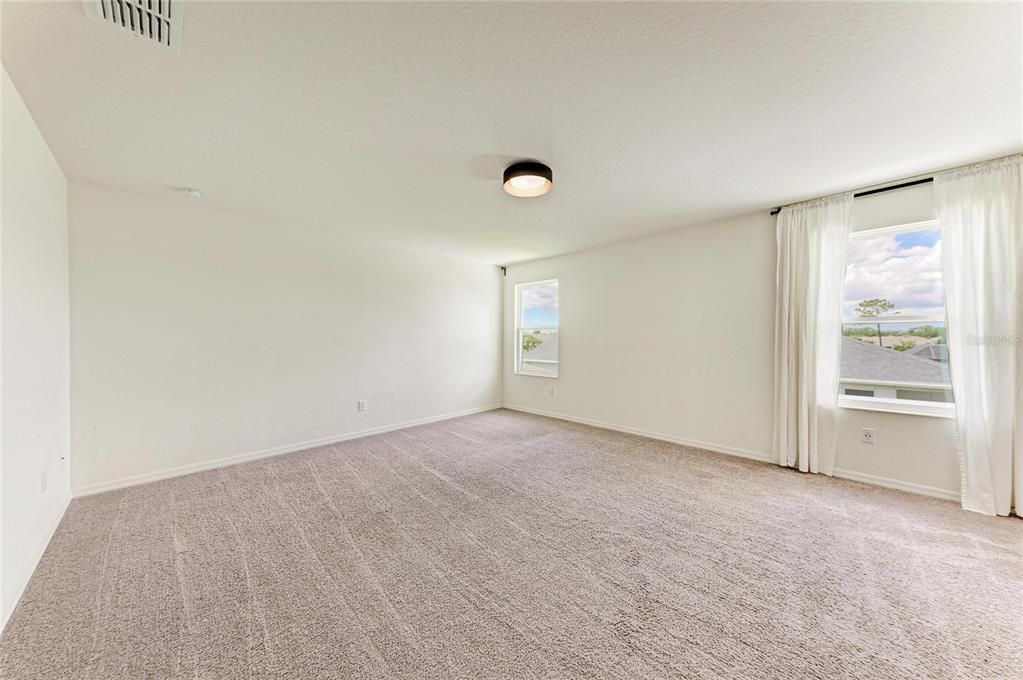 For Rent: $3,500 (4 beds, 2 baths, 3022 Square Feet)