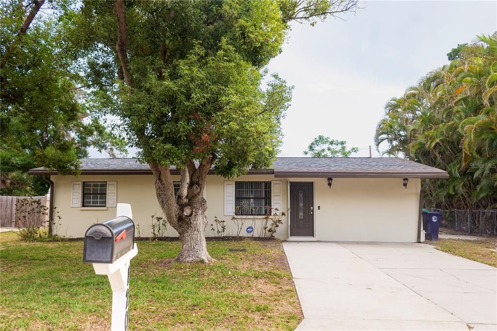 For Sale: $335,000 (3 beds, 2 baths, 1630 Square Feet)