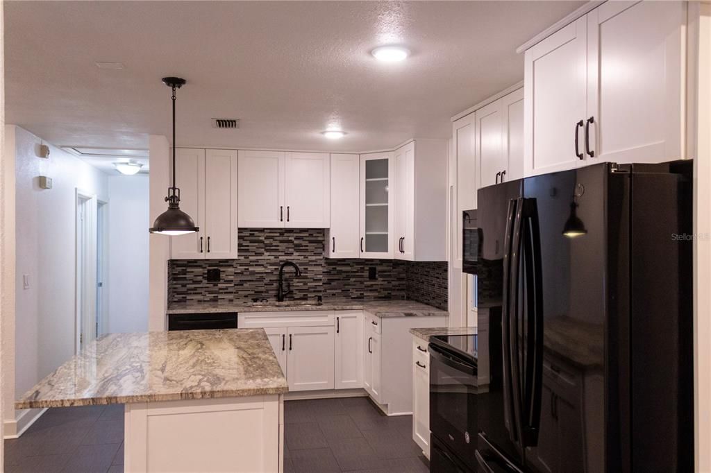 For Sale: $335,000 (3 beds, 2 baths, 1630 Square Feet)