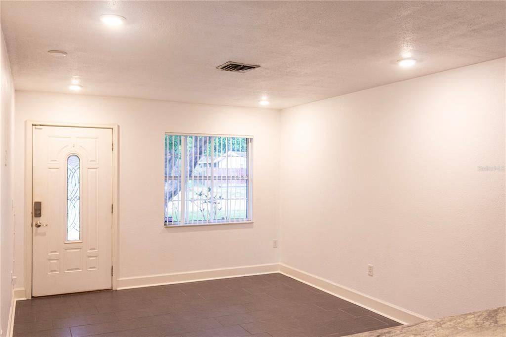 For Sale: $335,000 (3 beds, 2 baths, 1630 Square Feet)