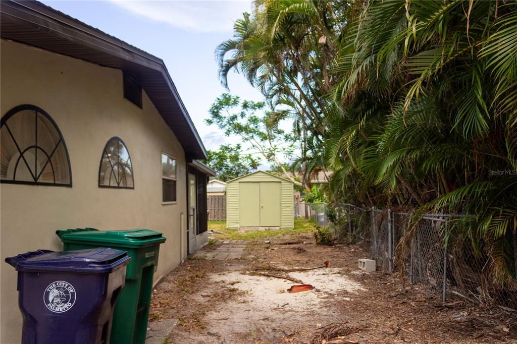 For Sale: $335,000 (3 beds, 2 baths, 1630 Square Feet)