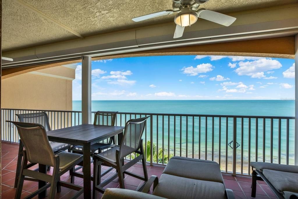 For Sale: $1,190,000 (2 beds, 2 baths, 1230 Square Feet)