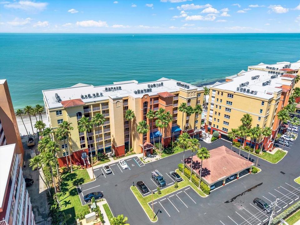 For Sale: $1,190,000 (2 beds, 2 baths, 1230 Square Feet)
