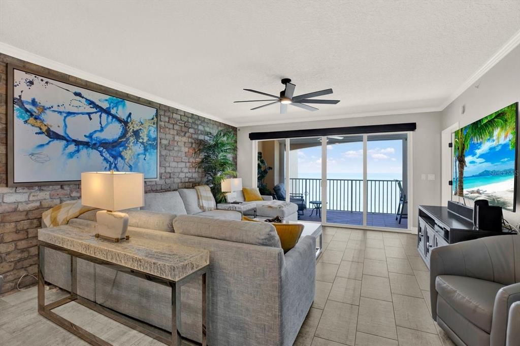 For Sale: $1,190,000 (2 beds, 2 baths, 1230 Square Feet)