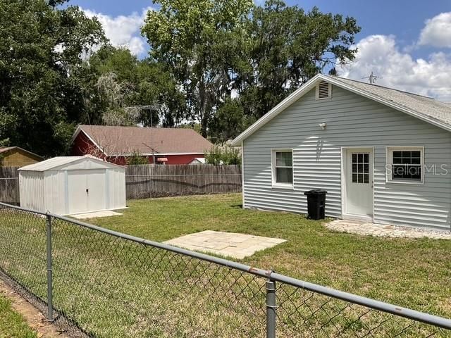 For Sale: $225,000 (2 beds, 1 baths, 900 Square Feet)