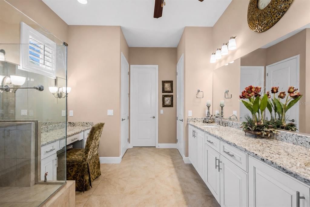 For Sale: $600,000 (3 beds, 3 baths, 2755 Square Feet)