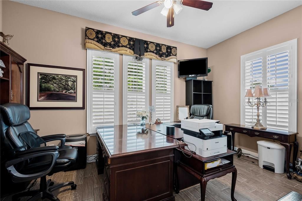 For Sale: $600,000 (3 beds, 3 baths, 2755 Square Feet)
