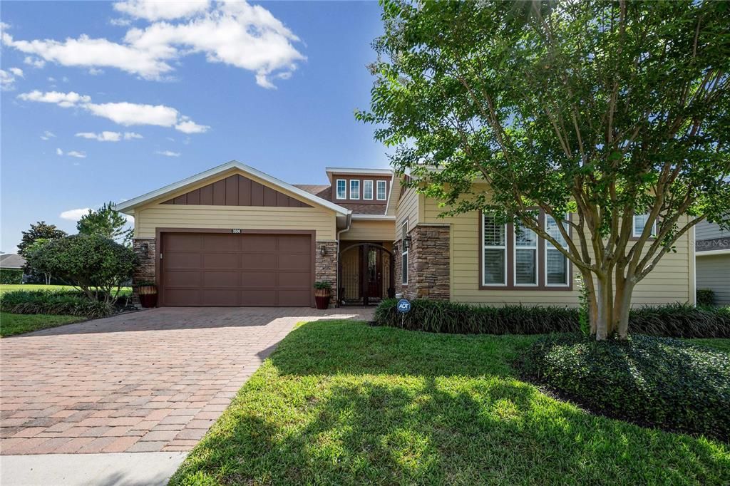 For Sale: $600,000 (3 beds, 3 baths, 2755 Square Feet)