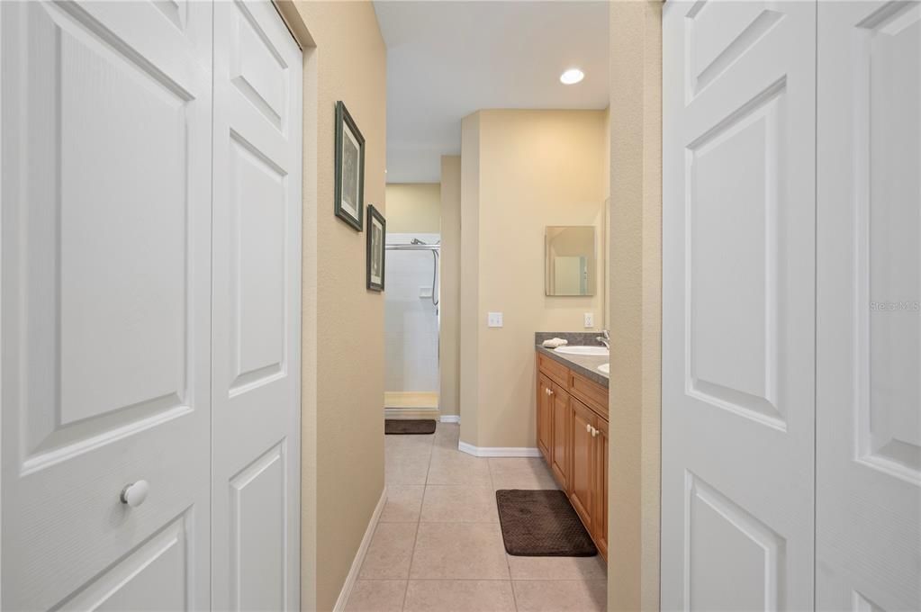 Activo con contrato: $249,900 (2 camas, 2 baños, 1368 Pies cuadrados)