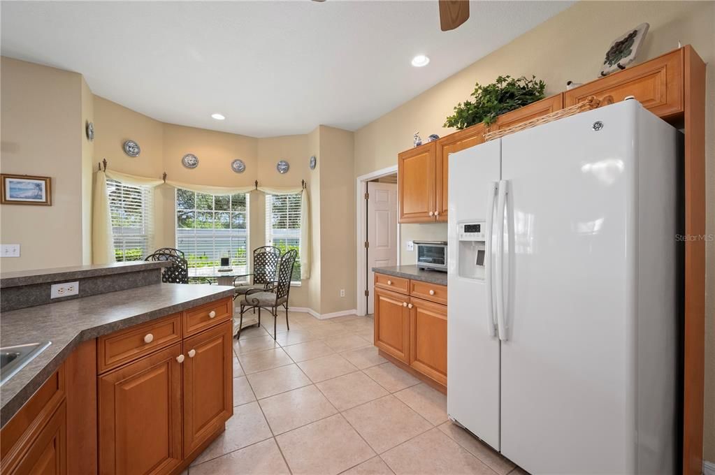 Activo con contrato: $249,900 (2 camas, 2 baños, 1368 Pies cuadrados)