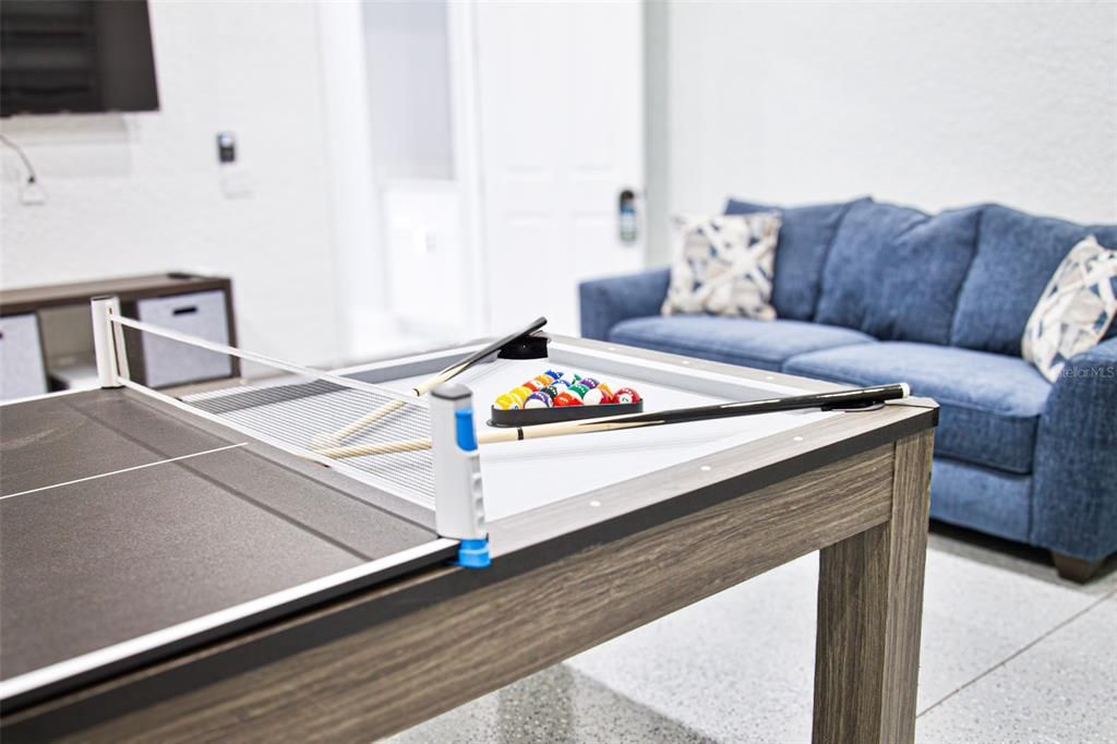 Activo con contrato: $499,900 (4 camas, 2 baños, 1736 Pies cuadrados)