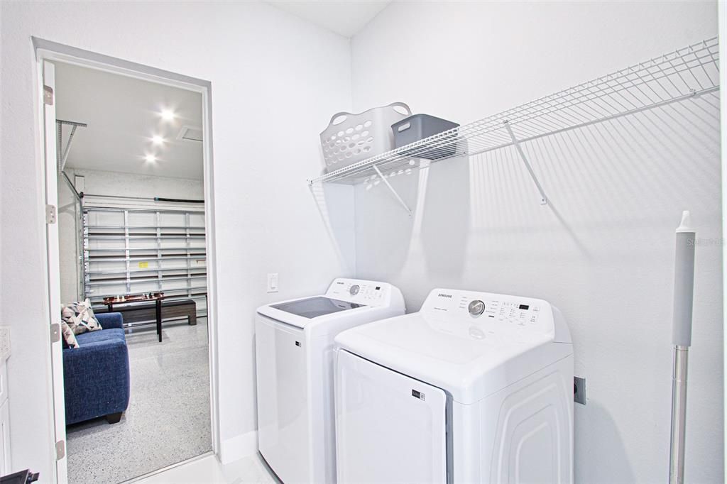 Activo con contrato: $499,900 (4 camas, 2 baños, 1736 Pies cuadrados)