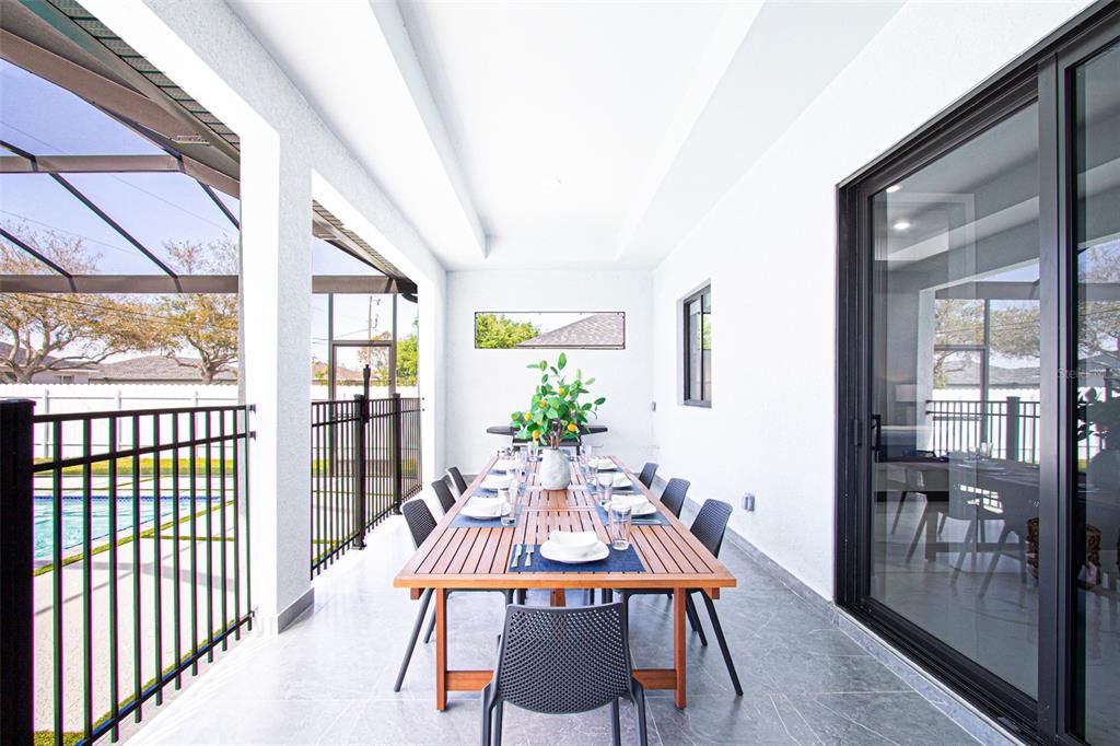 Activo con contrato: $499,900 (4 camas, 2 baños, 1736 Pies cuadrados)