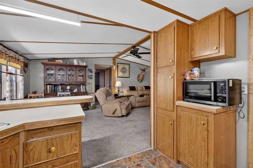 For Sale: $209,000 (3 beds, 2 baths, 1152 Square Feet)