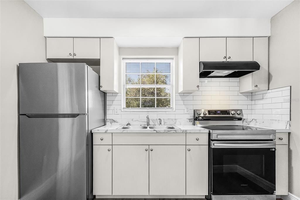 For Sale: $399,000 (4 beds, 0 baths, 1340 Square Feet)