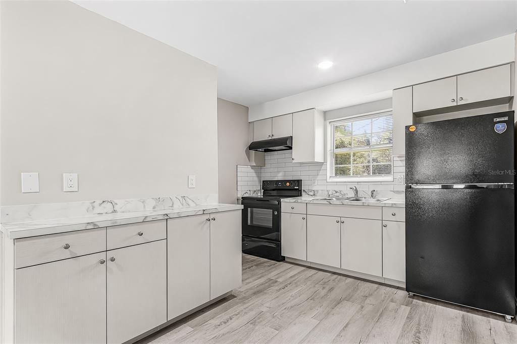 For Sale: $399,000 (4 beds, 0 baths, 1340 Square Feet)