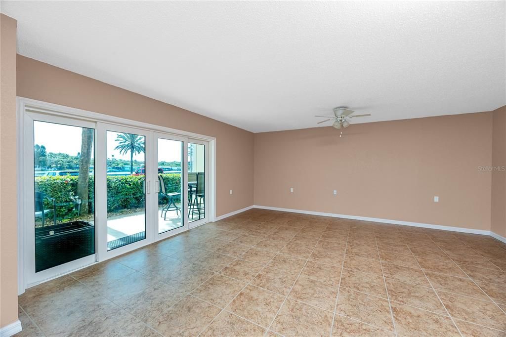 For Sale: $530,000 (2 beds, 2 baths, 1008 Square Feet)