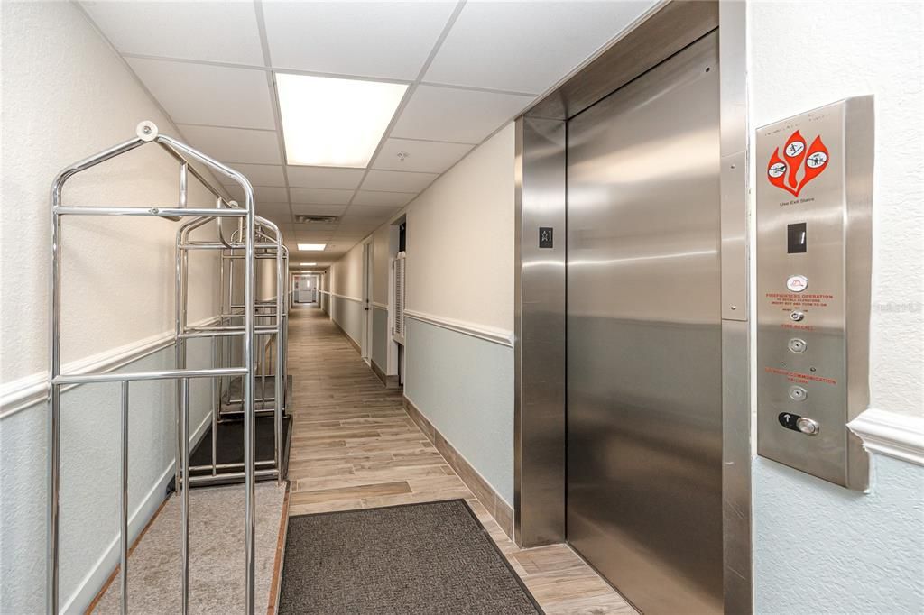 For Sale: $530,000 (2 beds, 2 baths, 1008 Square Feet)