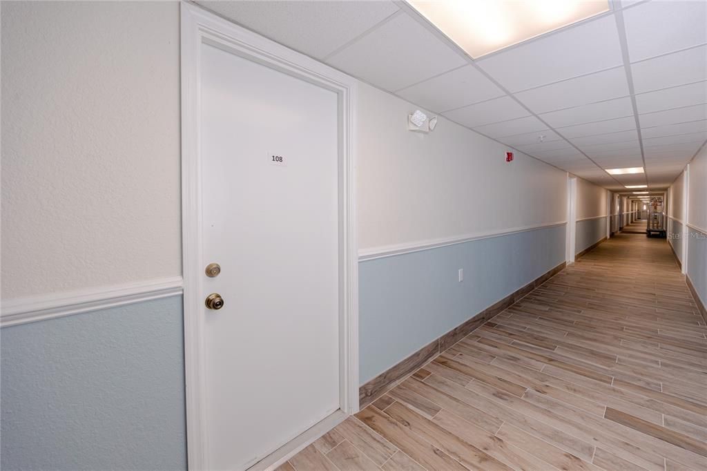 For Sale: $530,000 (2 beds, 2 baths, 1008 Square Feet)