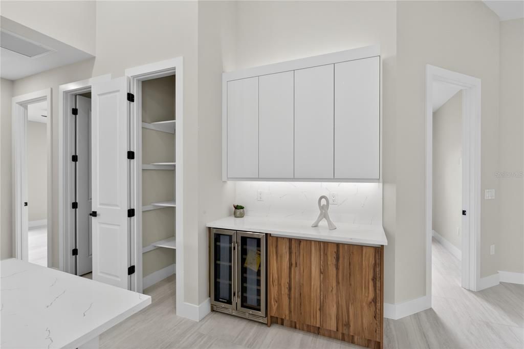 For Sale: $609,000 (4 beds, 3 baths, 2108 Square Feet)