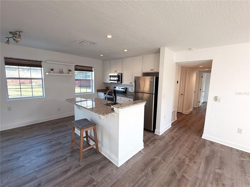 For Sale: $259,000 (3 beds, 2 baths, 1168 Square Feet)