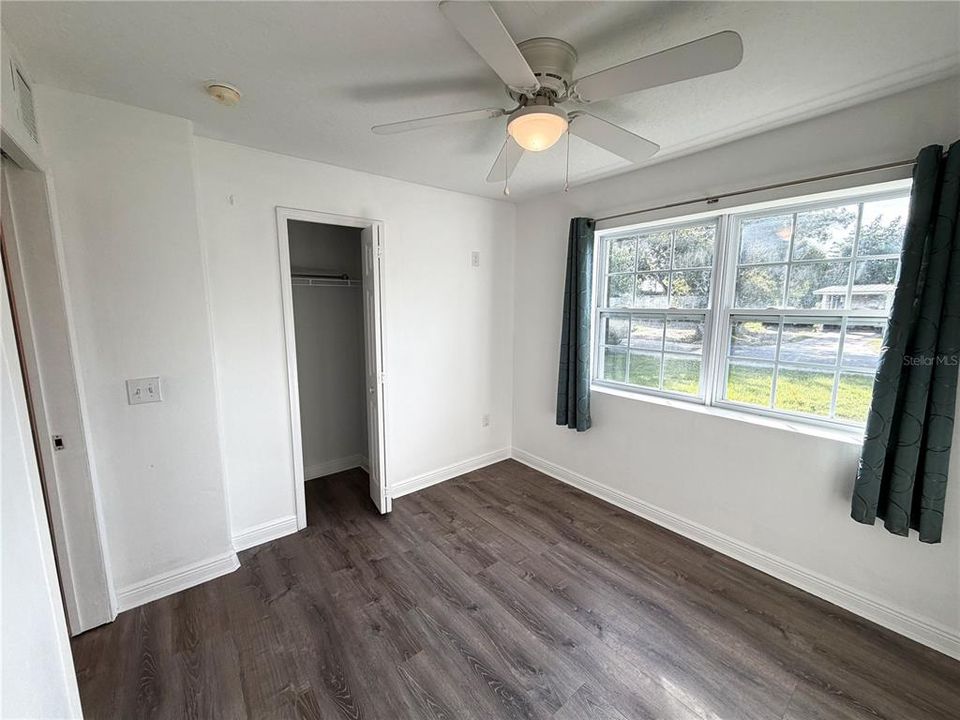 For Sale: $259,000 (3 beds, 2 baths, 1168 Square Feet)