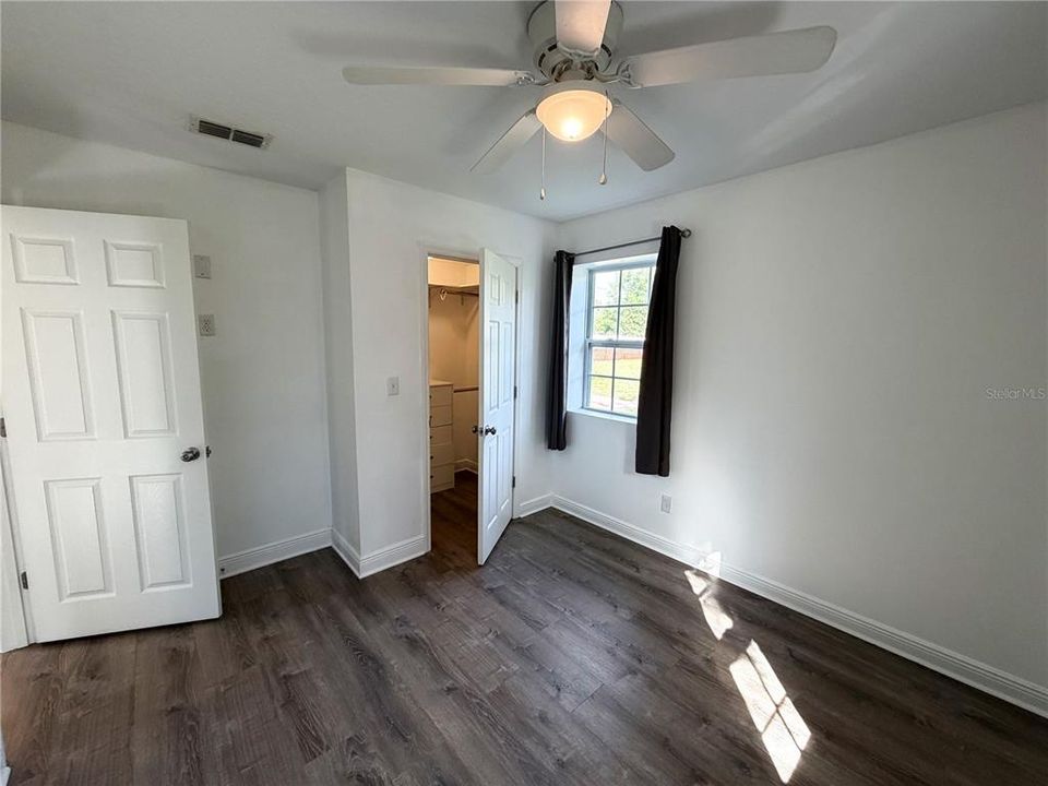 For Sale: $259,000 (3 beds, 2 baths, 1168 Square Feet)