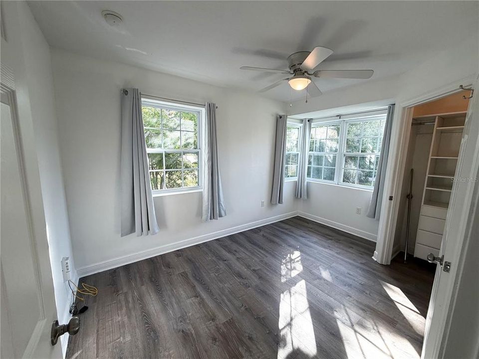 For Sale: $259,000 (3 beds, 2 baths, 1168 Square Feet)