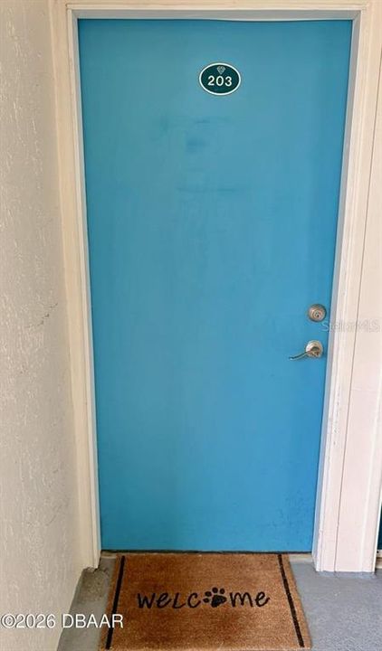 For Sale: $118,500 (1 beds, 1 baths, 476 Square Feet)