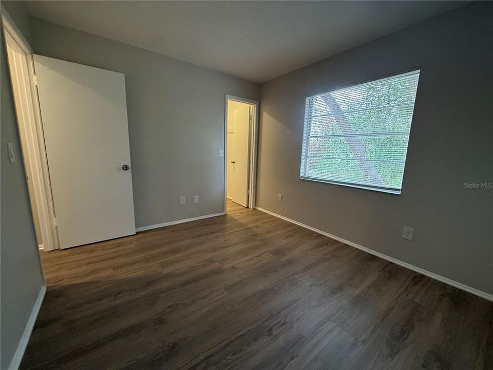 For Rent: $1,800 (3 beds, 2 baths, 1120 Square Feet)
